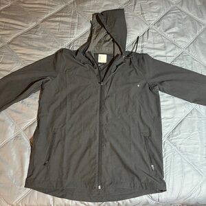 Vuori Men’s Trainer Shell Jacket